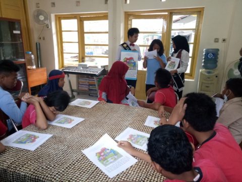 Duta Bahasa 2017 DIY menyambangi Sekolah Luar Biasa SLB 2 Negeri Yogyakarta pada Jum'at (4/8/2017)