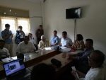 Kepatihan Gubernur DIY bersama awak media dan instansi terkait. FOTO : NADHIR