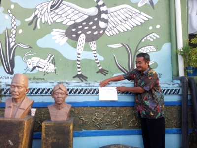 Sejeblog Neighboard Street Art di dusun Jeblog, Bantul di resmikan. silakan anda berkunjung. FOTO : NADHIR