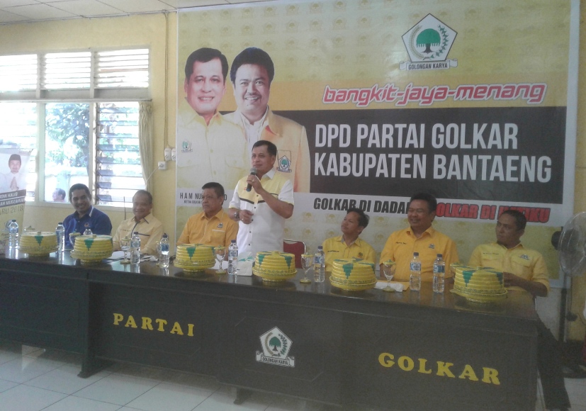 Calon Gubernur Sulawesi Selatan Nurdin halid saat hadir di DPD Golkar Bantaeng. FOTO : SYAMSUDDIN
