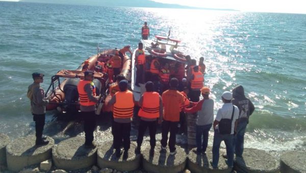 Pencarian Nelayan di Batauga Turut Libatkan Satpol PP dan Dinsos