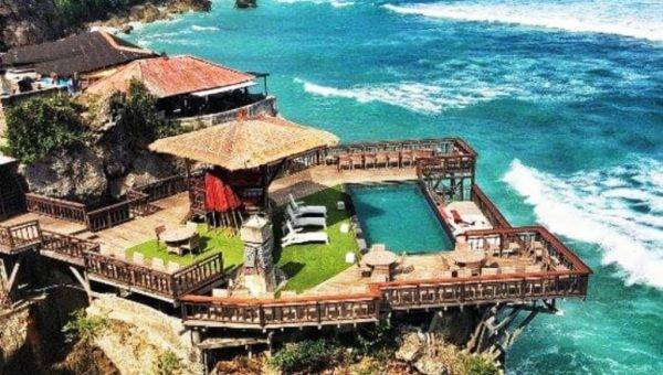 Menimbang Pariwisata Sebagai Pendongkrak Devisa