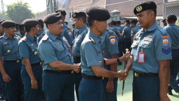 25 Prajurit Hiu Kencana Naik Pangkat