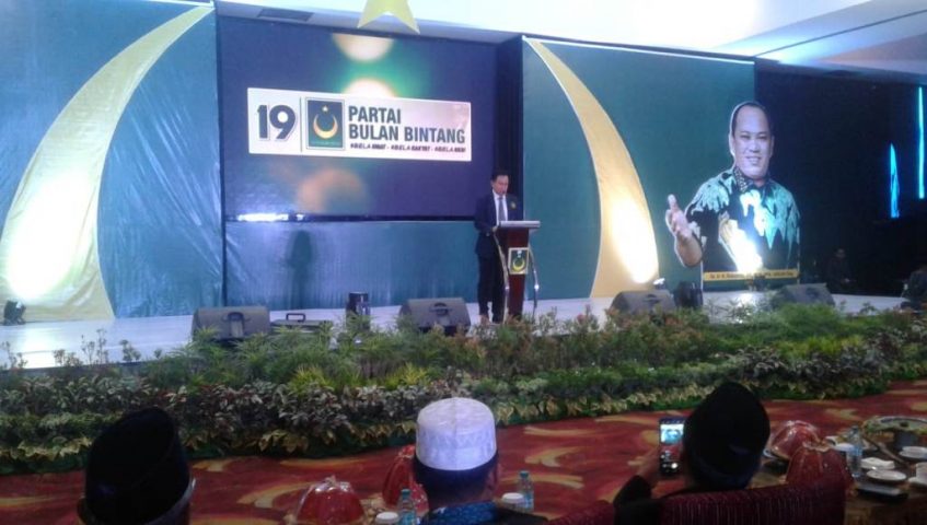 Yusril Buka Pembukaan Rakorwil dan Pembekalan Celeg PBB se Sultra