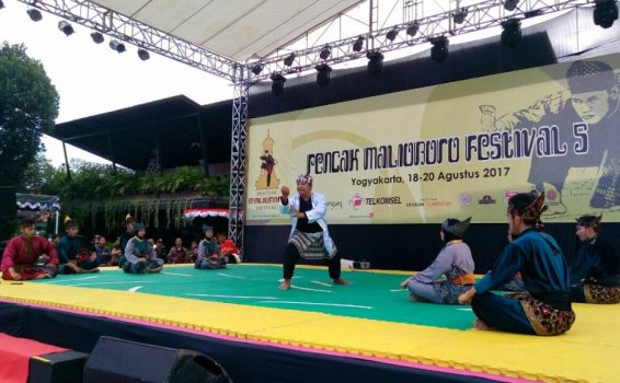 Pembukaan pencak silat Malioboro Vestifal di Puro Pakualaman Yogyakarta. FOTO : NADHIR ATTAMIMI