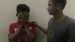 Tersangka Penggorok Mertua (menutup mata) saat di gelandang di Mapolres Bantaeng. FOTO : SYAMSUDDIN