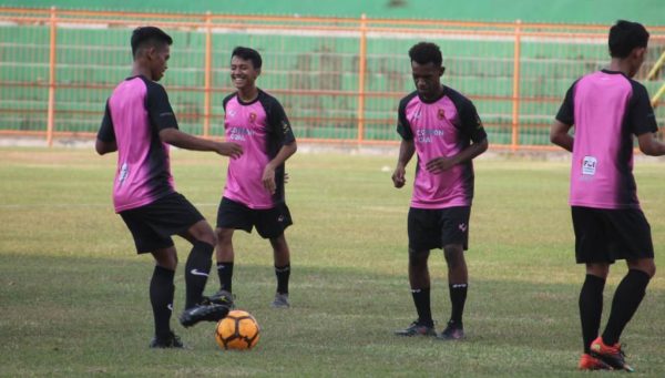 Jadwal Kompetisi Belum Jelas Persijap Undur Uji coba