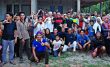 balon Gubernur Sultra Ir Hugua didampingi Balon Bupatri Konawe Litanto SH saat bersama dengan warga di Kecamatan Abuki. FOTO : IST