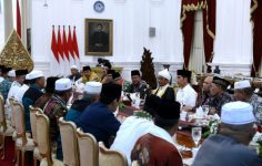 Presiden RI Joko Widodo saat menggelar pertemuan dengan Ulama batak Muslim di istana negara. FOTO : BEY MACHMUDDIN