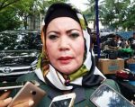 Pj Bupati Bombana Hj Siti saleha SE. M.Si saat memberikan keterangan pers kepada sejkumlah awak media. FOTO : SUDIRMAN
