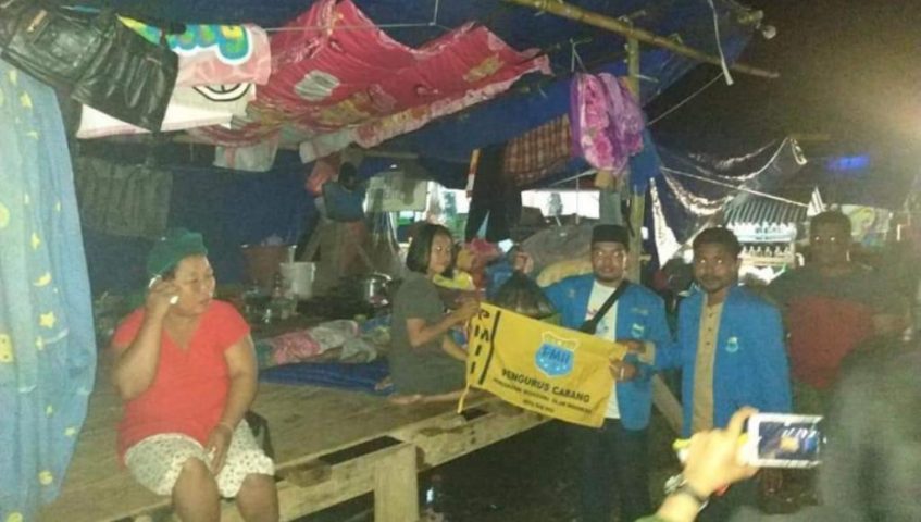 PMII Se-Sultra Salurkan Bantuan di Konawe
