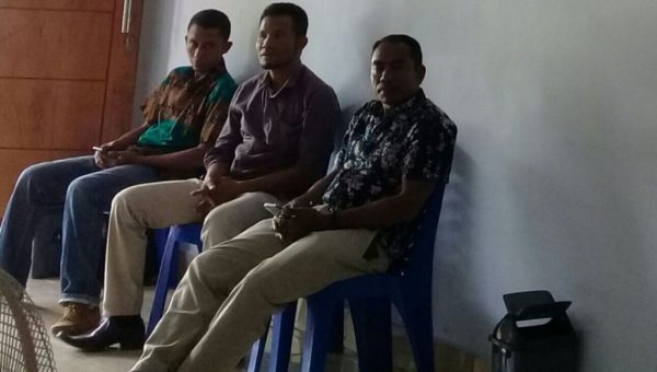 Oknum PPK Pasikolaga Diduga Sebar Stiker Bakal Caleg