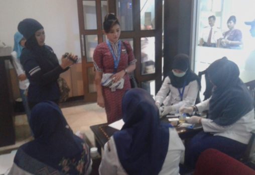 Pegawai Bandara dan Pramugari Tes Urine Dadakan di Bandara
