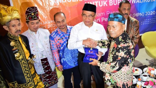 MenkoPMK Muhadjir Effendi Jadi Anggota Kehormatan PWI Pusat