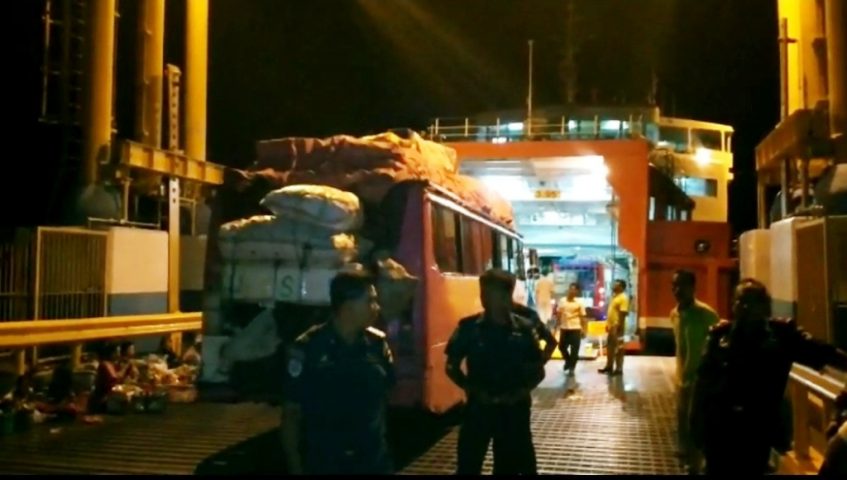 ASDP Akhirnya Berangkatkan Penumpang yang Bermalam di Pelabuhan Kolaka