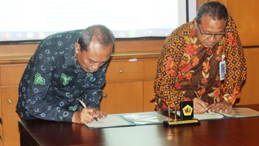 Penandatanganan Kerja Sama UMK &ndash; STTR&nbsp;&nbsp;