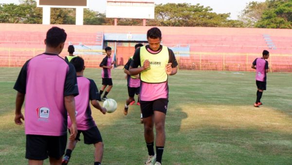 ﻿Uji Coba Awal Persijap Bermain Imbang