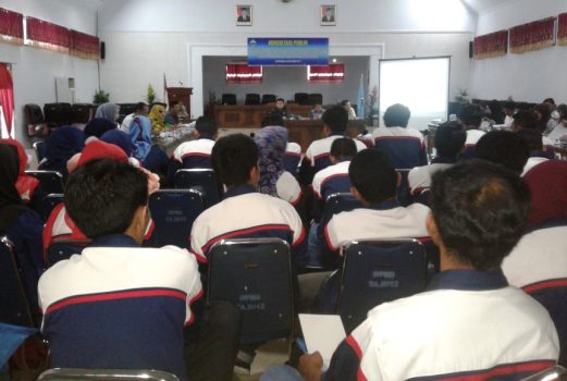 Suasana DPRD Bantaeng Menggelar Rapat Konsultasi Terkait Penanggulangan Kemiskinan. FOTO : SYAMSUDDIN