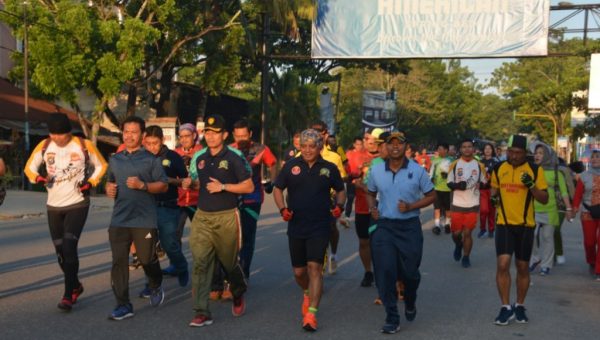 Peringati HUT TNI AD, Korem 143/HO Gelar Lomba Lari