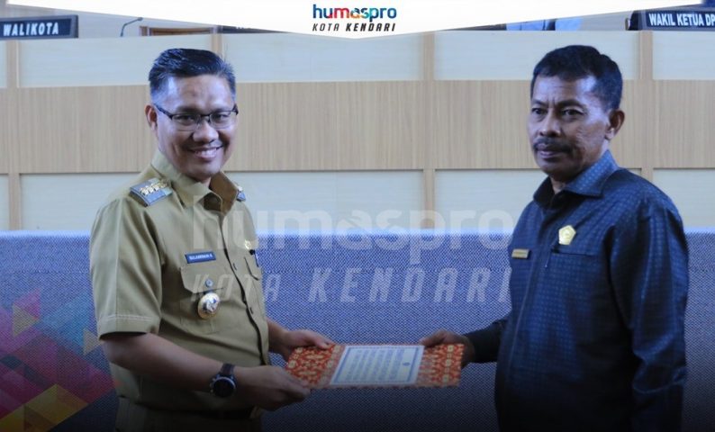 Rapat Paripurna DPRD Kendari