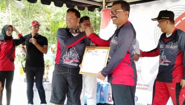 Pemda Wakatobi Raih DILAN Award Lewat Program UMKM Bersinar