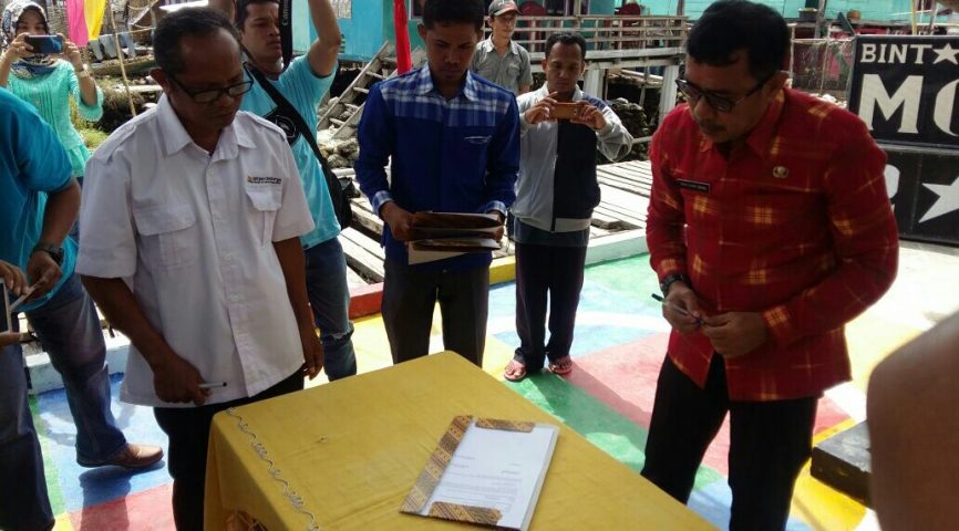 Melalui Program Ipal, Masyarakat Mola Diminta Jaga Lingkungan Laut