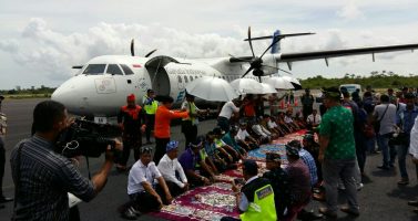 Horreee.. Garuda Indonesia Mengudarah di Wakatobi