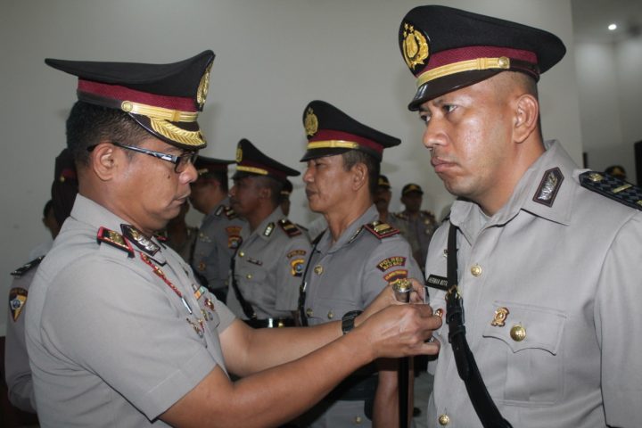 Empat Perwira Polres Buton Berganti