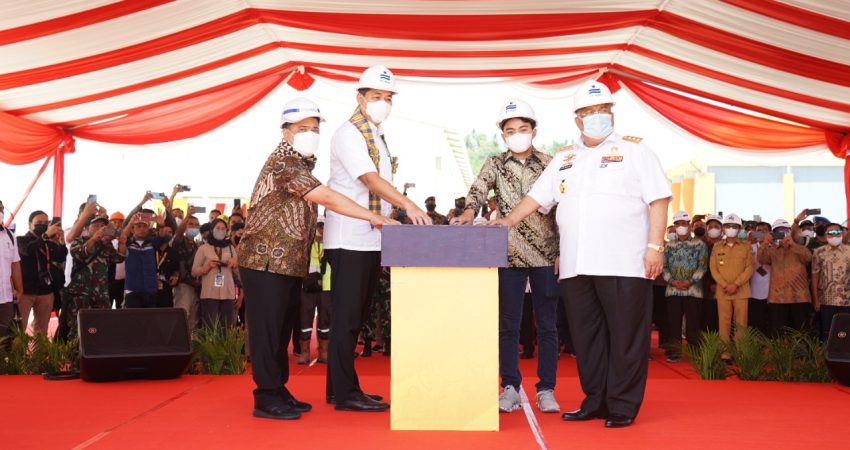 Mendag Muhammad Lutfi Resmikan Dermaga Bongkar Muat Gula Mentah PT. Dua Samudera Perkasa di Bombana