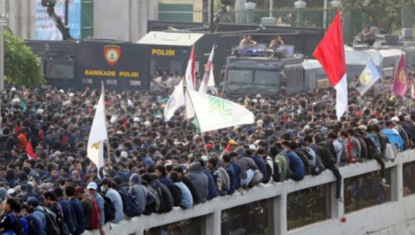 Sistem Sekuler, UU Kian Bermasalah