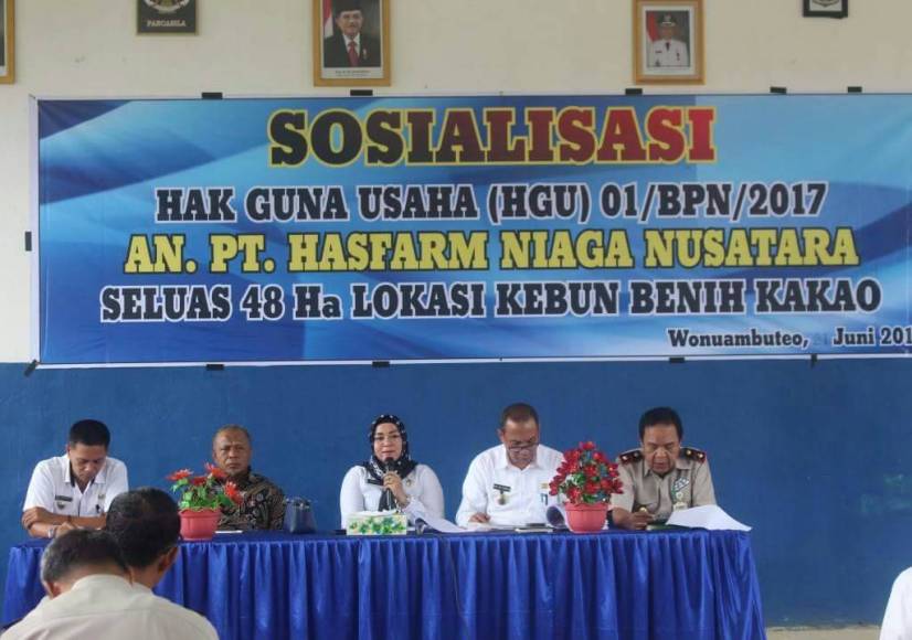 Wakil Bupati Kolaka Hj Andi merya Nur saat memimpin rapat penyelesaian HGU PT Hasfram. FOTO : NIKEN