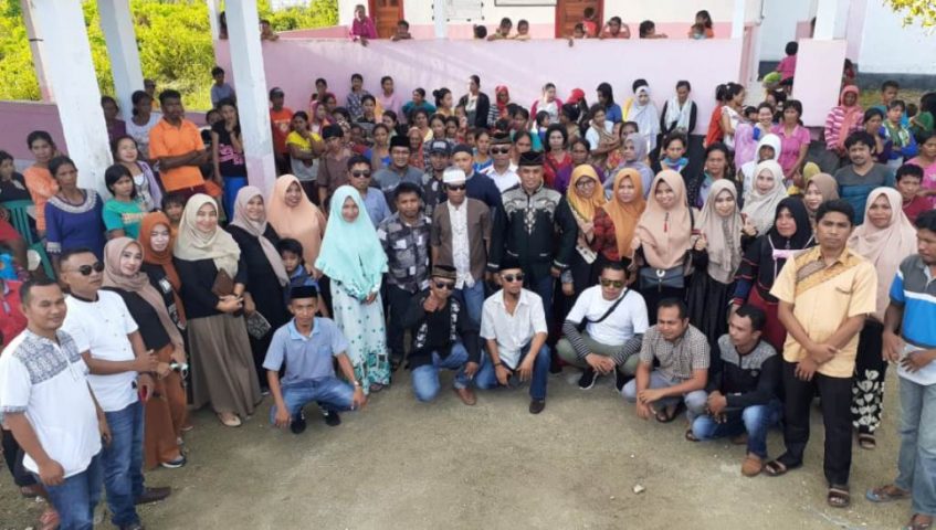 Alumni 2001 SMU 1 Kulisusu Butur Berbagi Sedekah