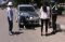 Swiping atau Razia penggunaan atribut TNI oleh anggota PM TNI di salah satu ruas jalan di Kota Kendari. FOTO : FEBRI