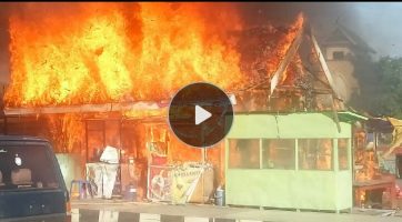 Dua Unit Bekas Stand Pameran Kejati dan Dinkes Sultra Terbakar