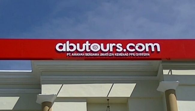 Merasa Tertipu Calon Jemaah Segel Kantor Abu Tours Kendari