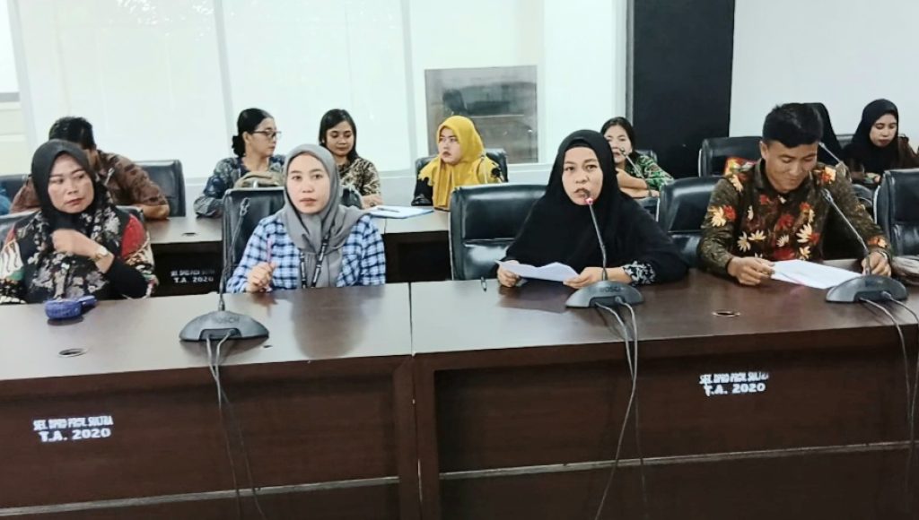 Gagal K3, Ratusan Guru Honorer Sultra Mengadu ke DPRD, Status Penuh Waktu Jadi Tuntutan Utama