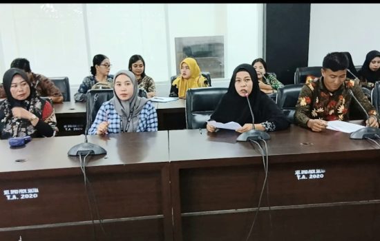 Gagal K3, Ratusan Guru Honorer Sultra Mengadu ke DPRD, Status Penuh Waktu Jadi Tuntutan Utama
