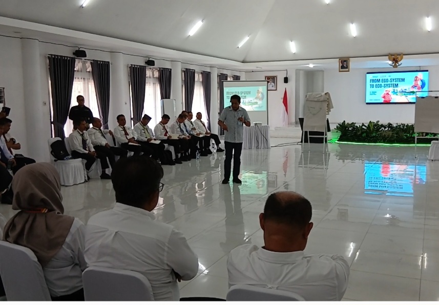 Pegawai BPKSDM Sultra Usir Wartawan saat Hendak Konfirmasi, Padahal Diajak Wagub