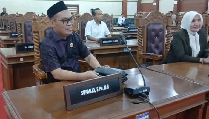 Supardjo Pimpin Fraksi NasDem DPRD Sultra