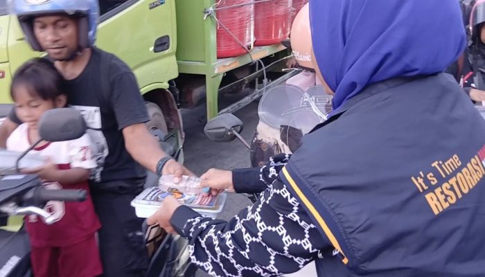 Berbagi Bulan Ramadhan, Ali Mazi Tegaskan Peran Strategis Kader NasDem Sultra dalam Pembangunan Daerah