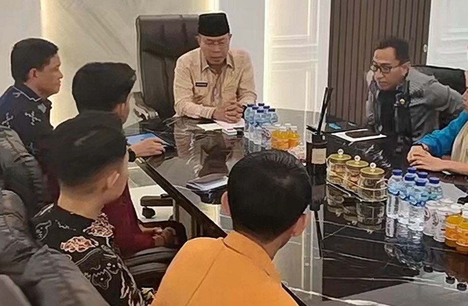 Duduk Bersama Mahasiswa, Gubernur Sultra Respons Kritik Beasiswa dan Peluang Kerja