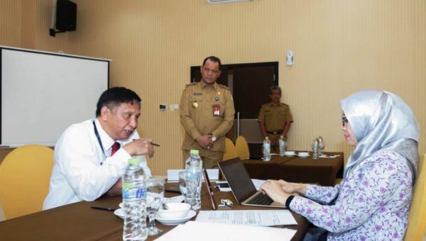 Sekprov Tinjau Tes Wawancara Asessment JPTP Lingkup Pemprov Sultra
