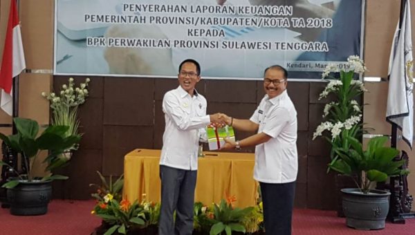 Serahkan LKPD 2018 ke BPK, Bupati Konsel Optimis Pertahankan WTP ﻿