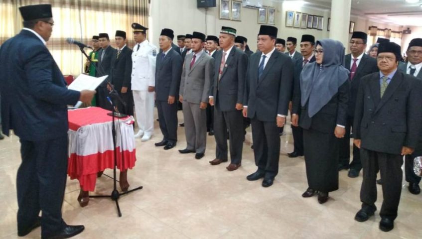 ﻿Bupati Aceh Singkil Lantik 21 Eselon ll