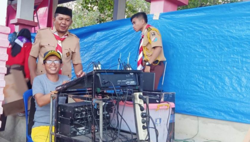 ﻿Anggota DPRD Butur Jadi Operator Sound System Diacara Kema Akbar