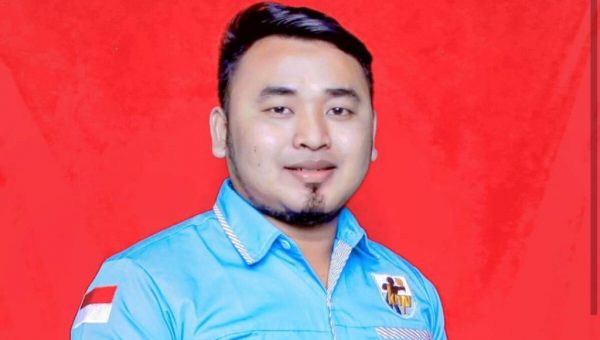 Ada Apa dengan Tony ?