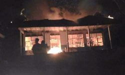 SMK 1 Kambowa Ludes Dilalap Sijago Merah
