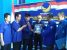Tim pemenangan Asrun saat mengembalikan berkas pendaftaran Cagub di DPW partai NasDem. FOTO : ILHAM