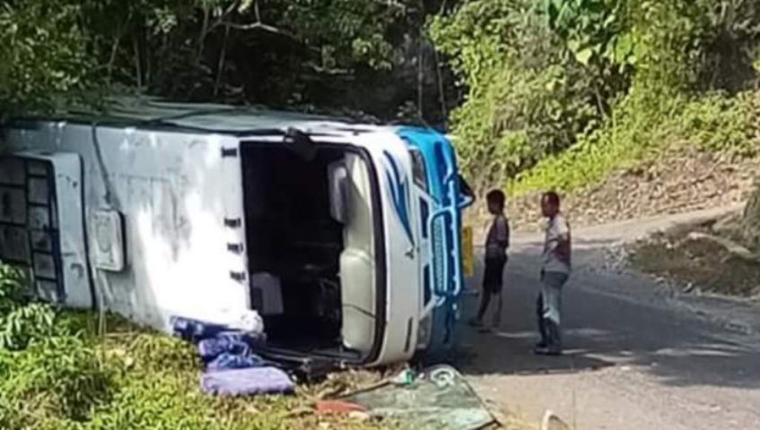 Gas meninggi, Bus jurusan Toraja - Kendari terguling di Kolut