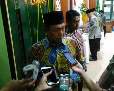 Walikota Yogyakarta, Haryadi Suyuti saat ditemui awak media usai menggelar Syawalan di Bali Kota Yogyakarta. FOTO : NADHIR ATTAMIMI